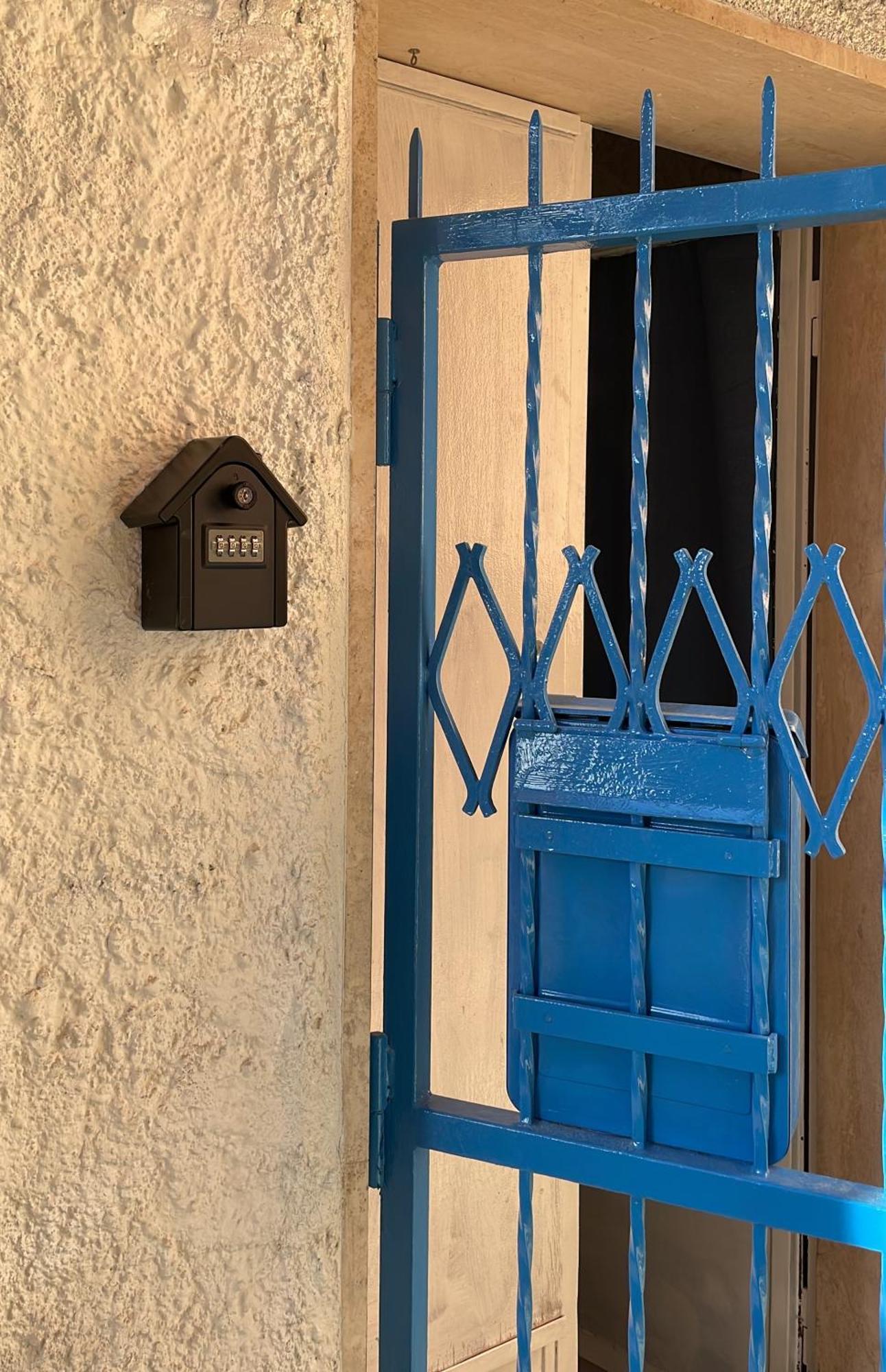 Blue Iris Home Сан Ремо Екстериор снимка